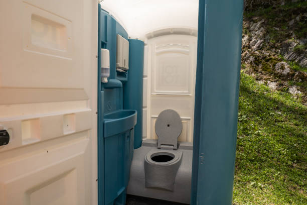 Professional porta potty rental in Santa Rosa, TX